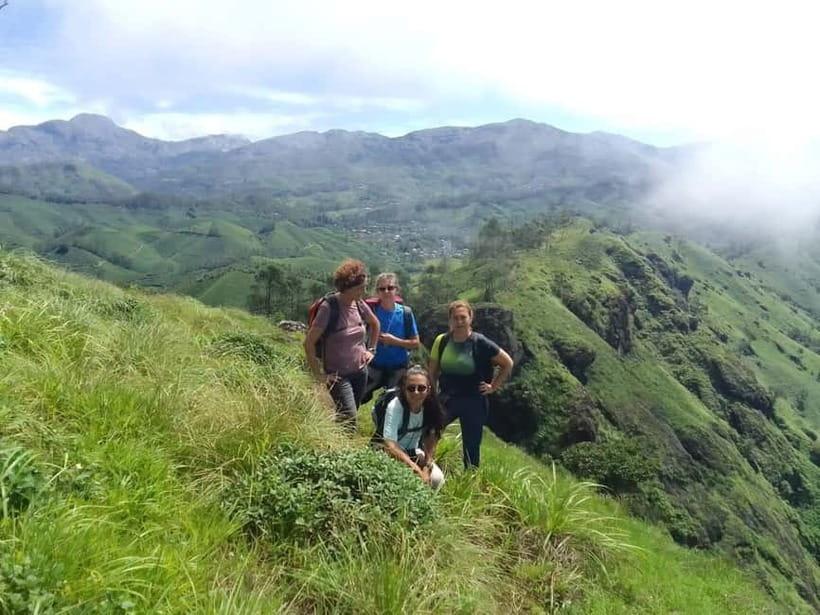 Munnar: Sunrise Trekking Adventure with Breakfast - Reaching the sunrise viewpoint