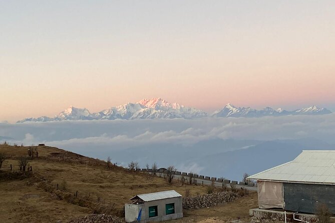 Mystic Darjeeling to Tonglu Day Trek - Climbing from Dhorey to Tonglu