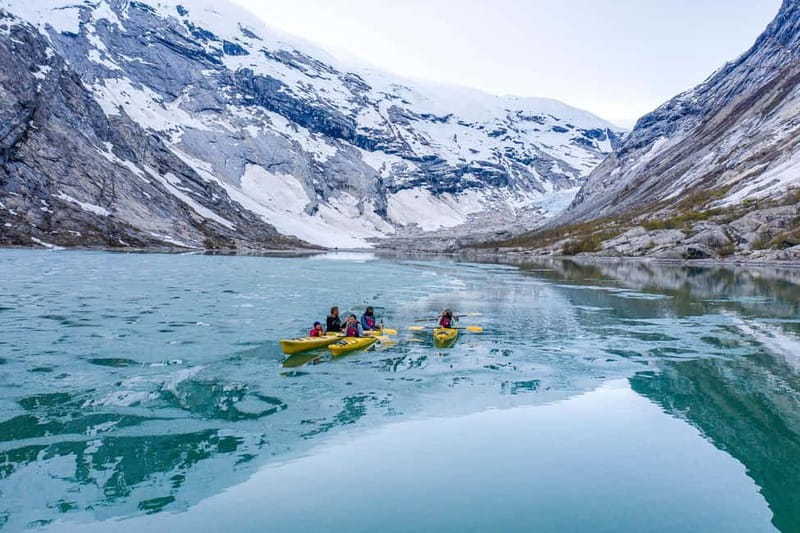 Nigards: Kayaking and Glacier Hike - Meeting at Labben and driving to the lake