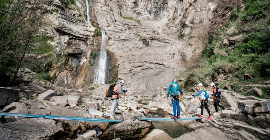 Ordesa, Broto : Via Ferrata K3. Climbing Experience - The 10-minute walk to the rock