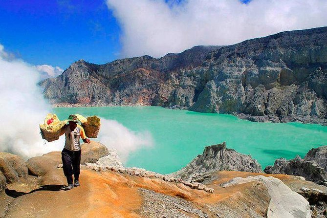 Overnight Mount Ijen Blue Fire Trek Tour From Bali (Private-All Inclusive) - The 2 a.m. climb into the Ijen crater