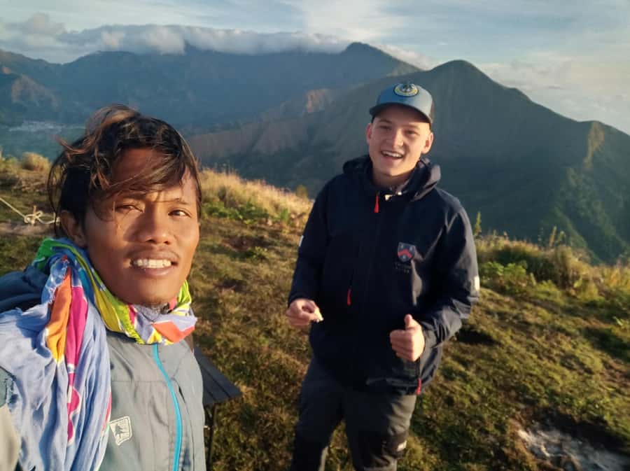 Pergasingan Hill Trek: Unveiling the Beauty of Sembalun - Bukit Selong adds a second view