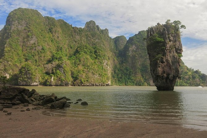 Phang Nga Treasures Sunrise Trekking and No-crowd James Bond by longtailed boat - Guides, group size, and the value of personal service