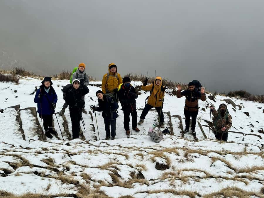 Pkr. Backpacker Group Dep.: 4 Day Mardi Himal Base Camp Trek - Day 3: Sunrise at Mardi Himal Base Camp