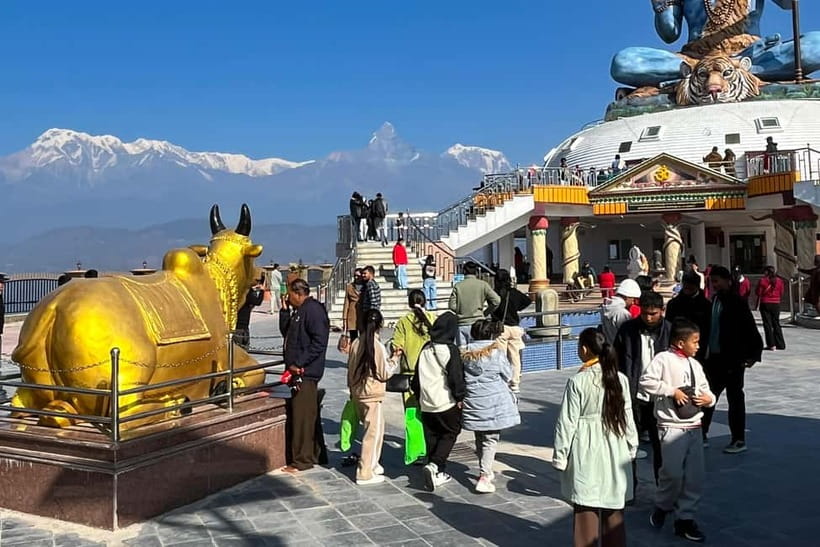 Pokhara: 1-Day World Peace Pagoda and Lord Shiva Statue Trek - Walking on to the Pumdikot Shiva Statue
