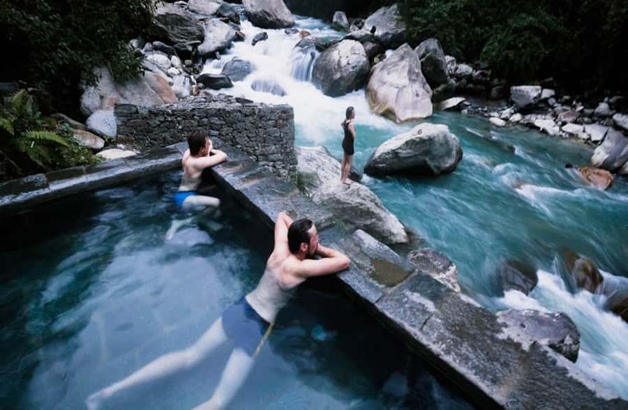 Pokhara: 5 Day Annapurna Base Camp Trek & Natural Hot Spring - Day 2: Lower Sinuwa to Deurali