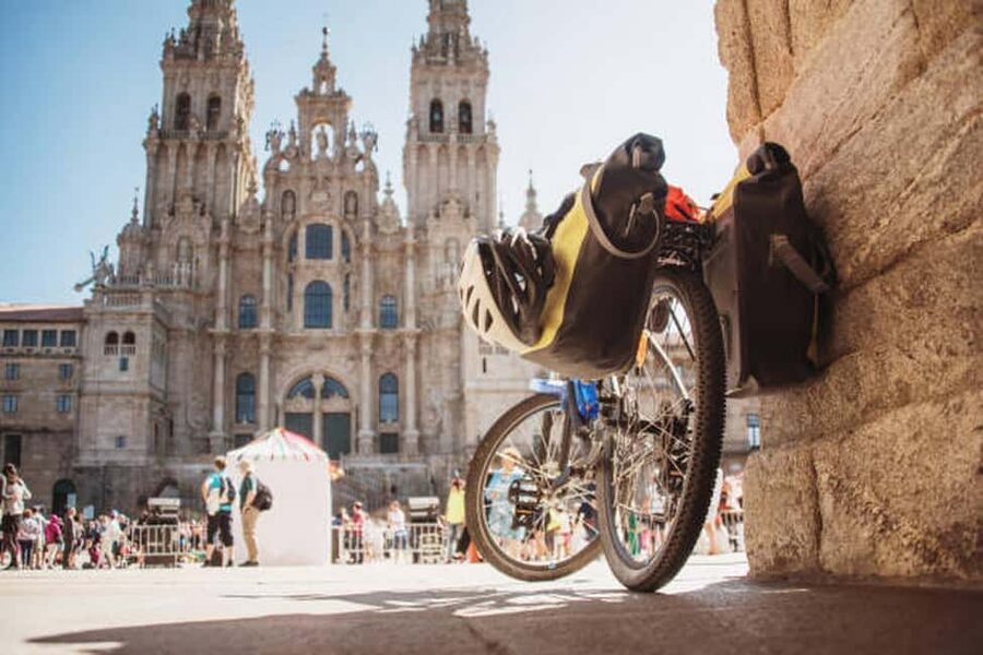 Porto: Normal Bike Rental For The Camino De Santiago - Following the Camino north from Porto