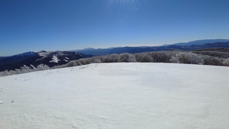 Potenza: Guided Mountain Walking Tour with Snowshoes - The climb to Monte Pierfaone