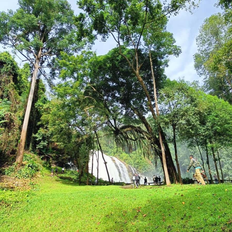 Private Doi Inthanon, Nature Trail, Wat Phra That Doi Kham - What to pack for changing mountain weather