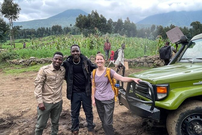 Private Gorilla Trekking Transfer from kigali to Volcanoes N.Park - Leaving Kigali at 4:30 a.m.
