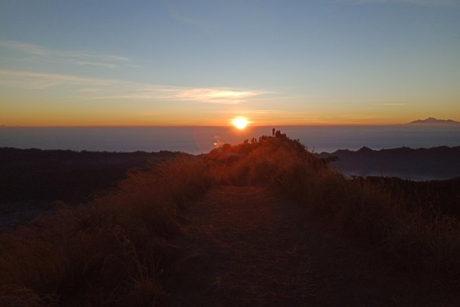 Private Mount Batur Sunset Trekking - All inclusive tour - Eggs and bananas cooked by volcanic steam