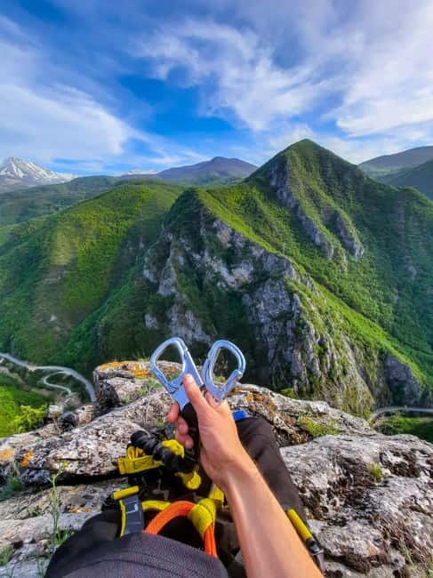 Prizren: Via Ferrata Panorama - Climbing the Panorama route above Prizren