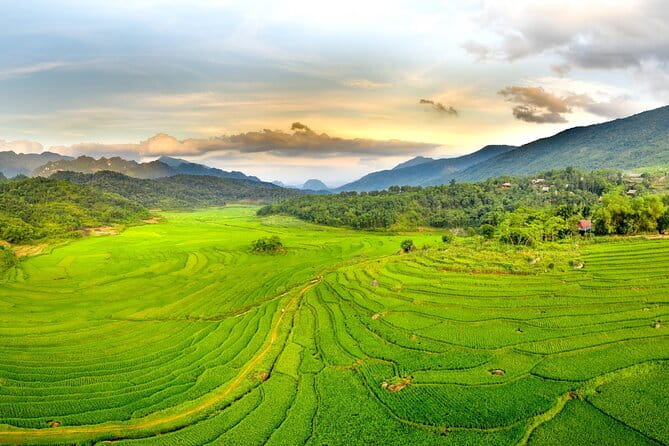 Pu Luong Amazing Trekking Village,Rafting,Swimming, Lunch on Boat - Who should book this experience