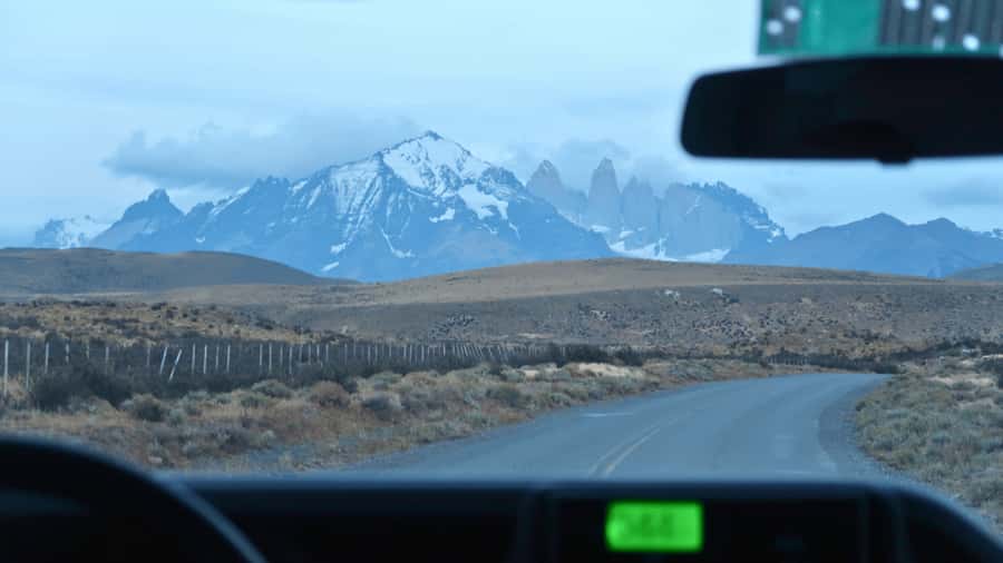 Puerto Natales: Base Torres Small Group Trekking - How the guiding affects the experience