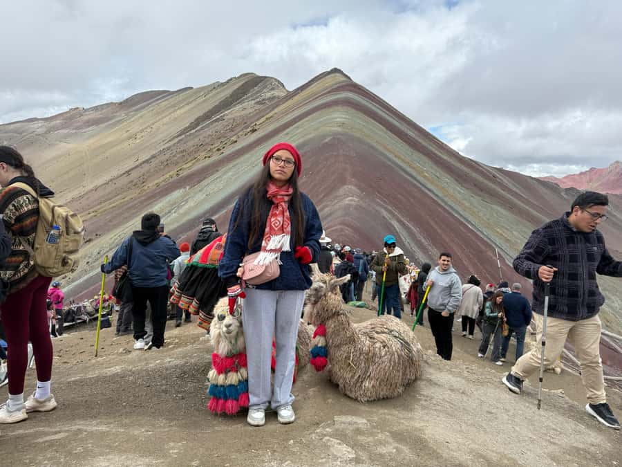 Rainbow Mountain and Red Valley Hike trek adventure - Returning to Cusipata for lunch