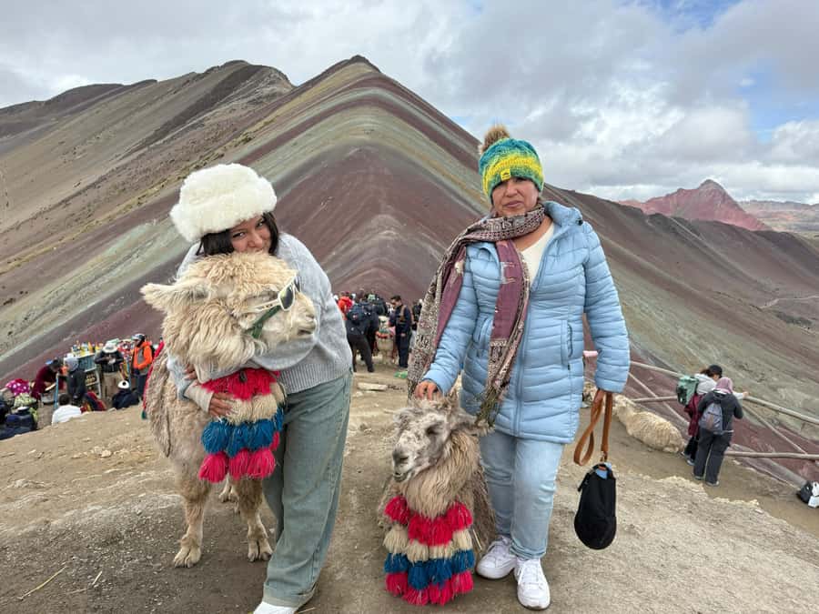 Rainbow Mountain and Red Valley Hike trek adventure - Is the long day manageable?
