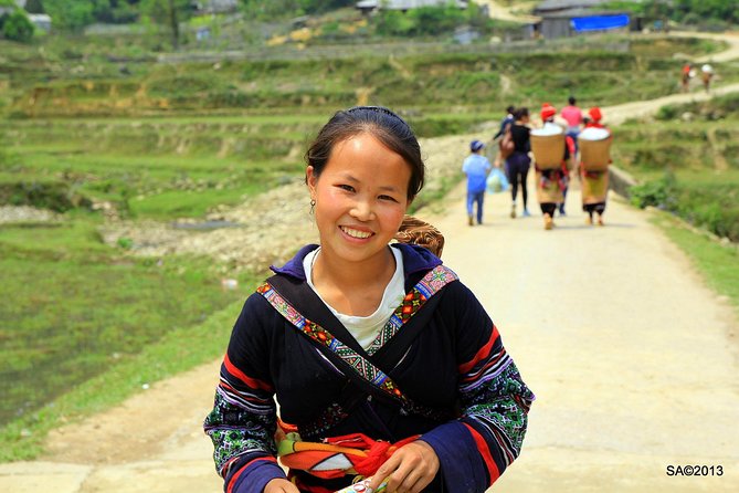 Red Dao Village Trek and Herbal Bath - Lunch in Can Ho, with time to catch your breath