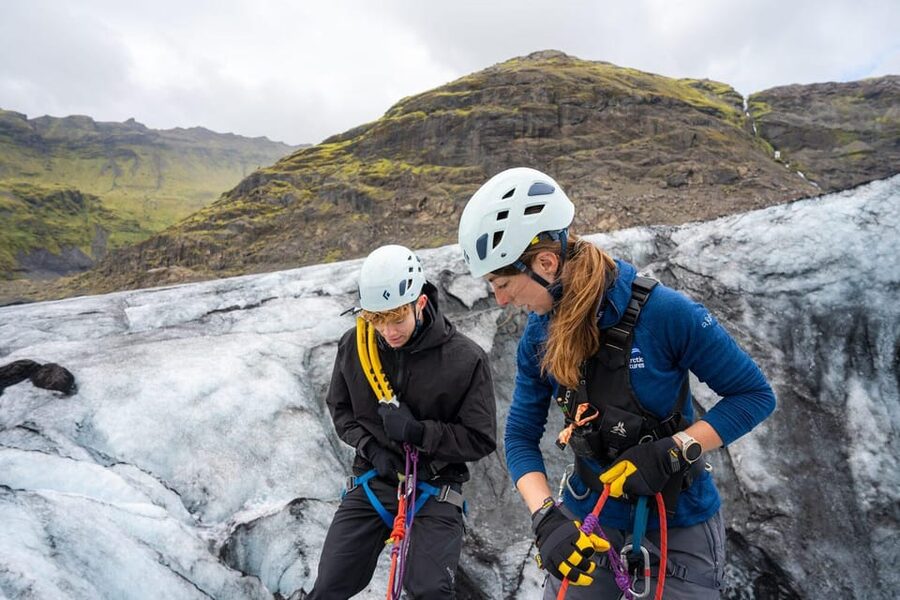 Reykjavík: Sólheimajökull Glacier Hike & Ice Climbing Intro - Choosing Reykjavík Pickup or Meeting at the Glacier