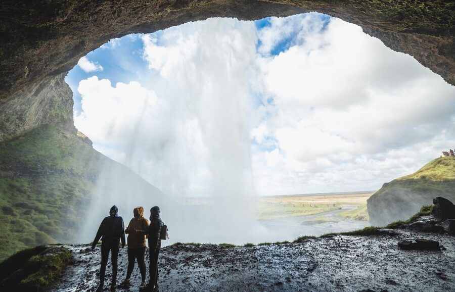Reykjavik: South Coast, Glacier Hike & Northern Lights Combo - One long day from Reykjavík to the South Coast