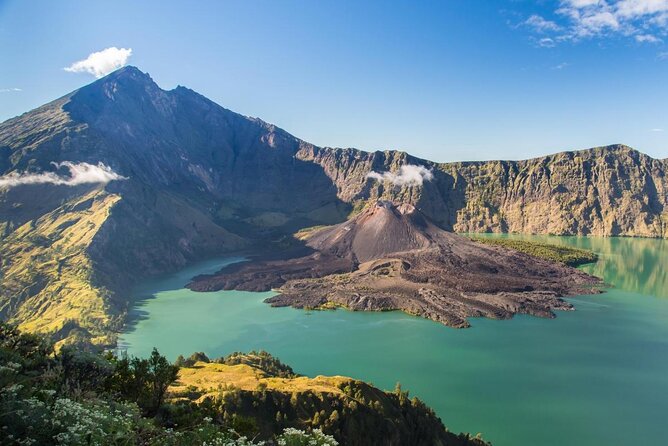 Rinjani Trekking 3D2N Summit - Key points at a glance