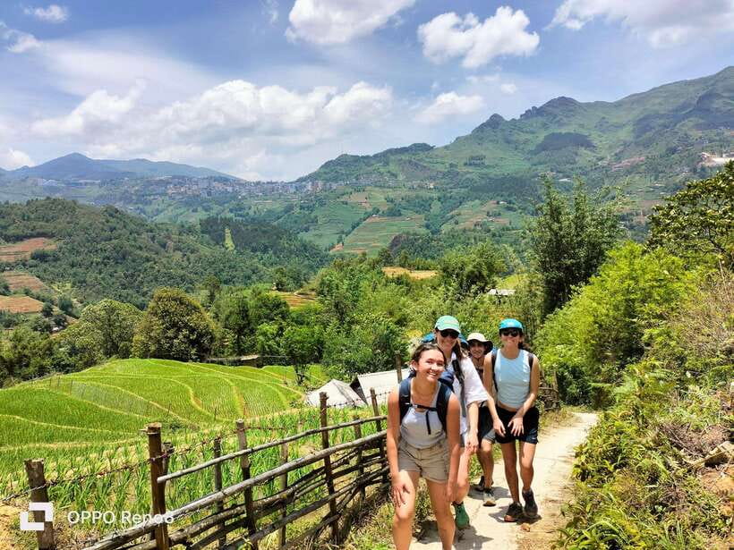 Sa Pa: Muong Hoa Valley Trek and Local Ethnic Villages - Guides make the difference