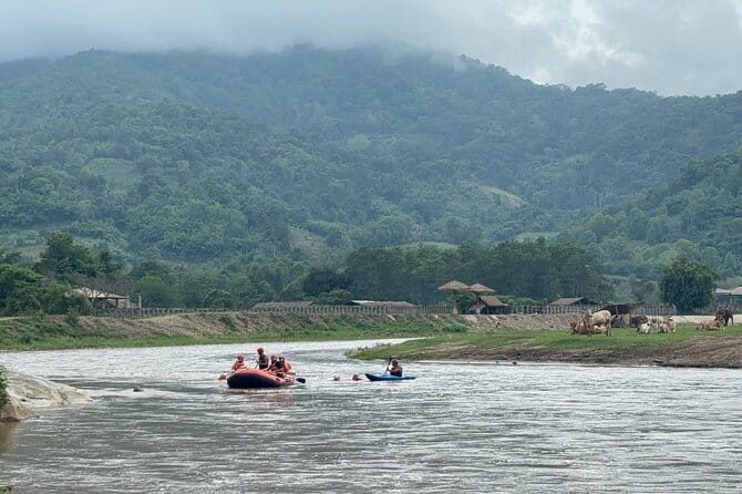 Safety whitewater rafting in Chiangmai by Khampan Rafting - Lunch after the water