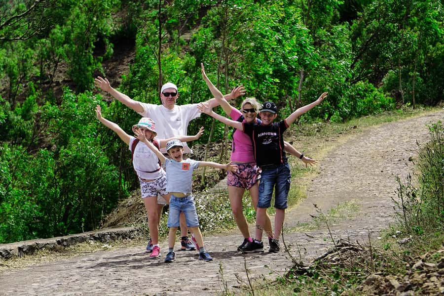 Santiago Island: Serra Malagueta & Tarrafal Beach Trek Tour - Why this mountain-and-beach pairing works
