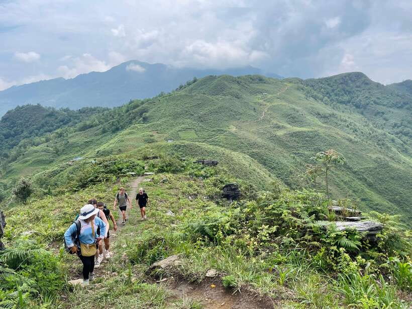 Sapa: 1-Day Trek to Mountain, Local Villages & Rice Terraces - Climbing through corn fields to Dragon Jaw Mountain