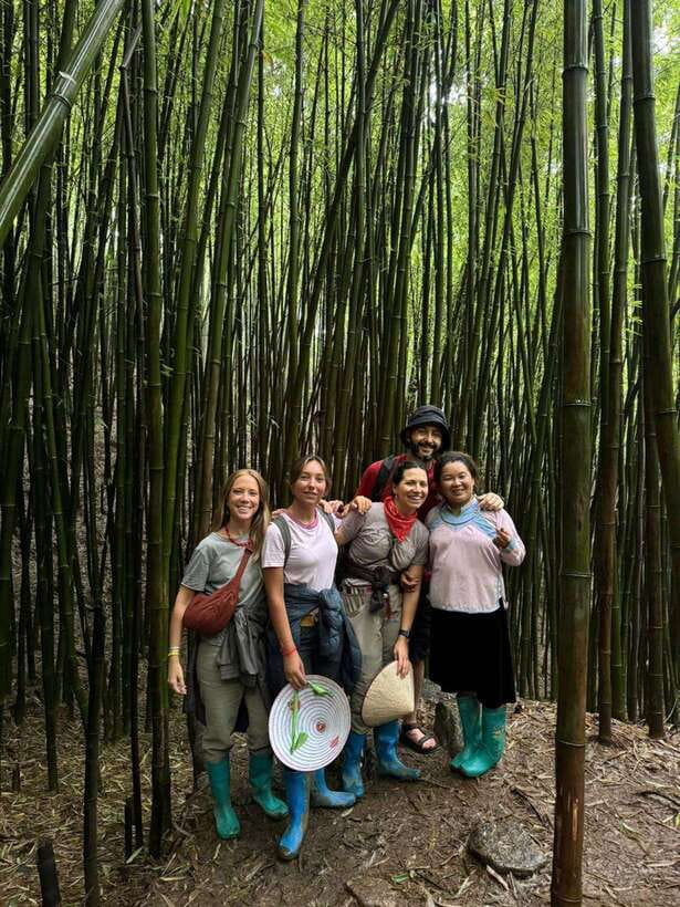 Sapa: 2-Day Local Guided Valley Trek with Night Homestay - Hang Da village and local costume making