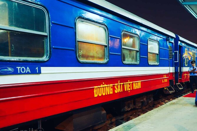 Sapa 3 Days Trekking Tour ( Overnight Train + Homestay + Hotel ) - Breakfast and a useful pause in Sapa