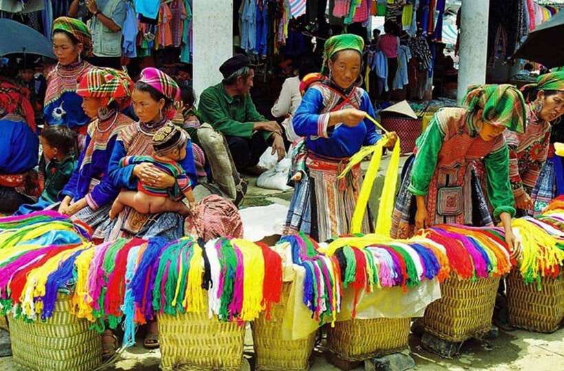 Sapa: Eco Adventure Terrace Fields and Local Villages Trek - Y Linh Ho Village and the Hmong connection