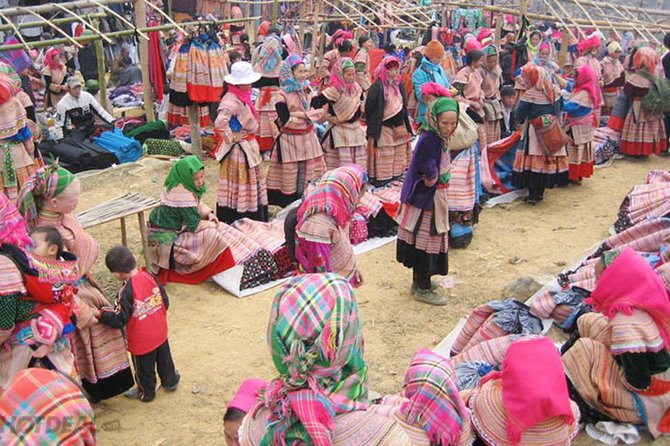 Sapa Trek Tours -2D1N Stay At 3*** -TRANSFER BY SLEEPING BUS - What the $139 price really covers