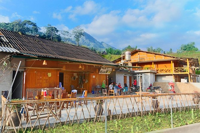 Sapa Trekking 2 Days - 1 Night, Homestay or Hotel by Sleeping Bus - The overnight bus from Hanoi to Sapa