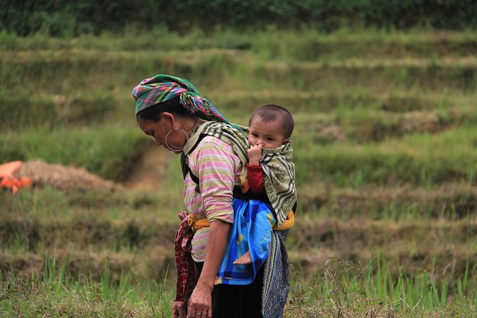 Sapa Trekking 3 Days 2 Nights by Bus - Homestay & Hotel - Your first afternoon at Cat Cat Village