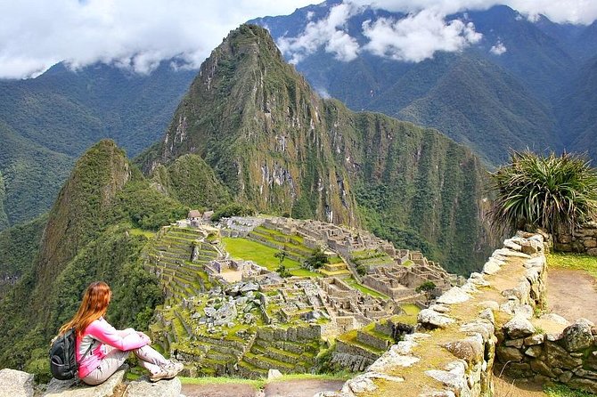 Short Inca Trail 2 Day Hike to Machu Picchu with Permits & Train - Machu Picchu at 7:00 a.m.