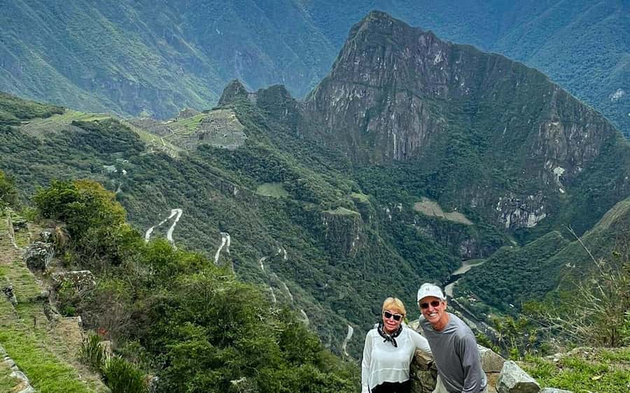 Short Inca Trail to Machu Picchu 2 days & 1 night - From Cusco to KM 104 by train
