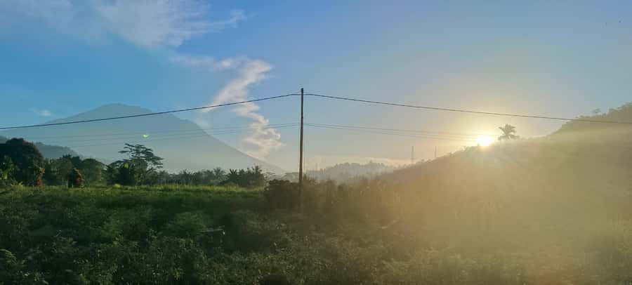 Sidemen rice terraces trek and local village walk - What to pack for the walk