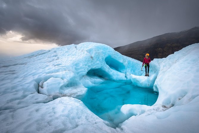 Skaftafell: 4h Small Group Glacier Hike with Guide and Transfer - The guides make a practical difference