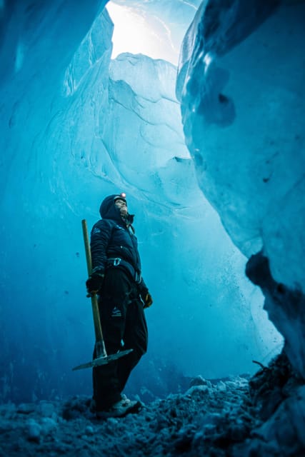 Skaftafell: Blue Ice Cave & Glacier Hike on Vatnajökull - Who will enjoy this most?
