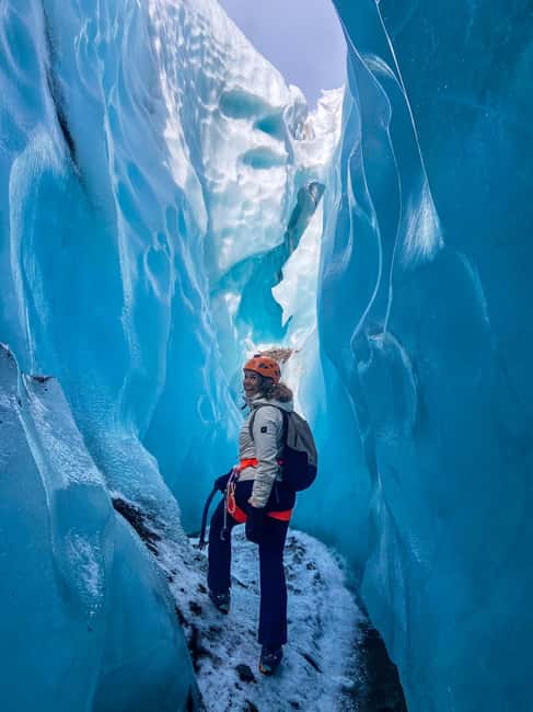 Skaftafell: Blue Ice Maze Glacier Hike on Vatnajökull - Small groups and the quality of guiding