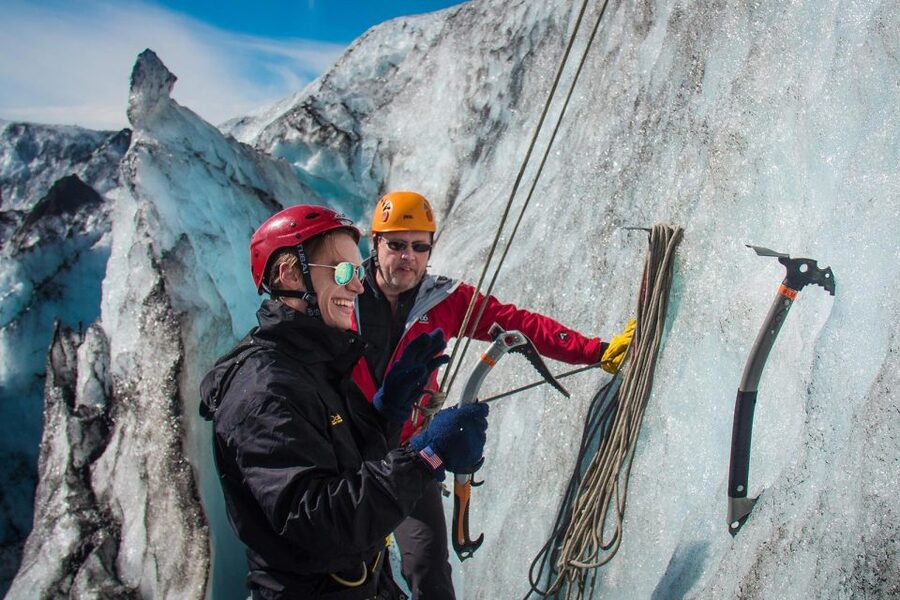 Skaftafell: Glacier Hike and Ice Climbing Guided Experience - Why Falljökull makes a fine climbing classroom