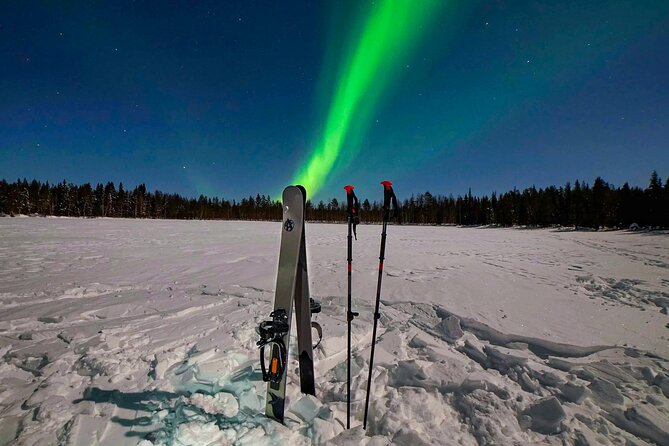 Ski Trekking under the Northern Lights - Leaving Rovaniemi for the silent forest