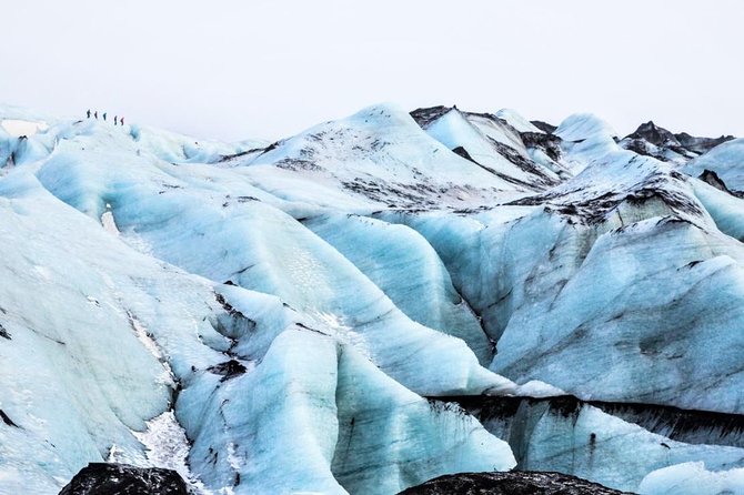 Sólheimajökull Glacier Hike & Ice Climbing Intro - Small Group - What the guide adds beyond the equipment