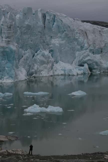 Stygge: Kayaking and Glacier Hike - Why the kayak approach makes Austdalsbreen special
