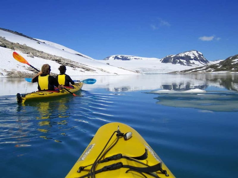 Stygge: Kayaking and Glacier Hike - A second briefing before stepping onto blue ice