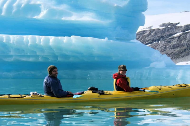 Stygge: Kayaking and Glacier Hike - Two hours on Austdalsbreen