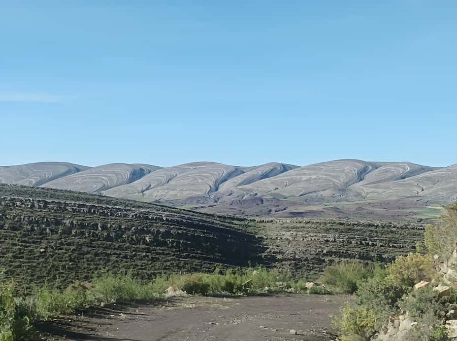 Sucre: 1-Day Trek in the Crater of Maragua and Inca Trails - Chataquilla begins the walk with history