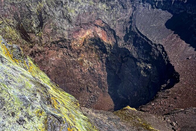 Summit Etna North 3380mt: 4x4 and trekking - Four summit craters and the changing volcanic ground
