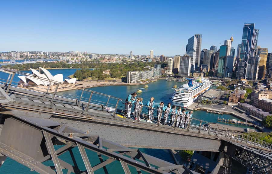 Sydney: Guided Daytime Summit Climb of Sydney Harbour Bridge - Why the bridge summit is worth your Sydney time