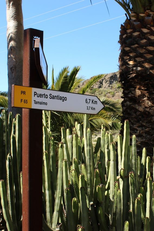 Tenerife : Camino Real hike - A working road turned mountain path